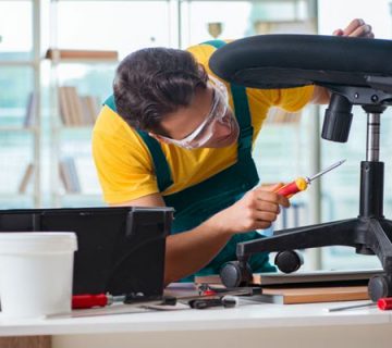 تعمیر صندلی اداری در محل